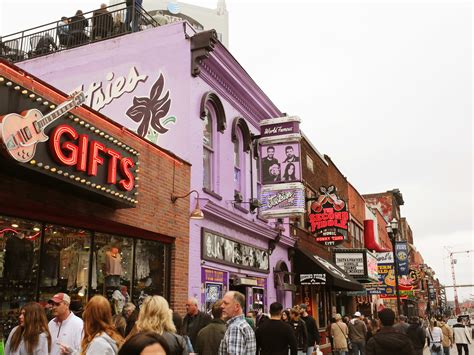 The 21 Best Nashville Bars On & Off Broadway 2023 - Nashville - The Infatuation