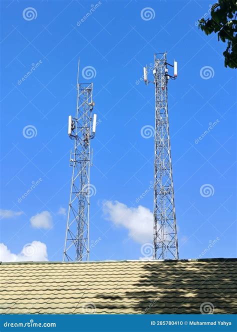 Signal Transmitting Tower With A Clear Sky Royalty-Free Stock ...