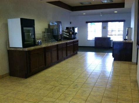 THE LANDMARK INN (Fort Irwin) - Hotel Reviews, Photos, Rate Comparison ...