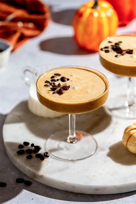 20 Fall-Inspired Thanksgiving Cocktails for the Perfect Holiday Toast
