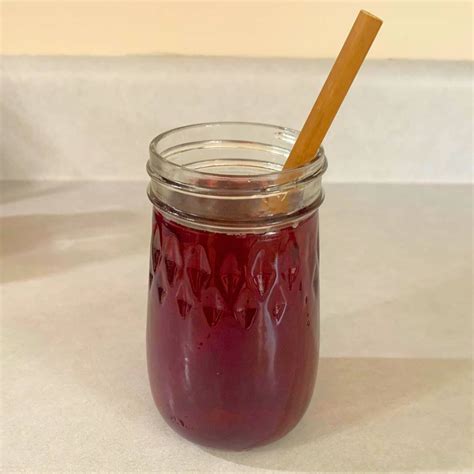 Does cranberry juice go bad? How long does it last? - Rivers Family Farm