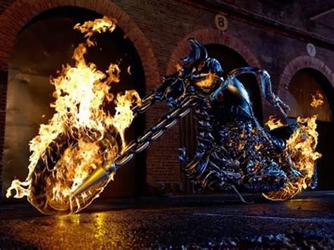 Light Cycle - BatPod, Hell Cycle & Moto-Terminator: Monstrous Bikes ...