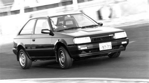 MAzda 323 GTX AWD - espíritu RACER