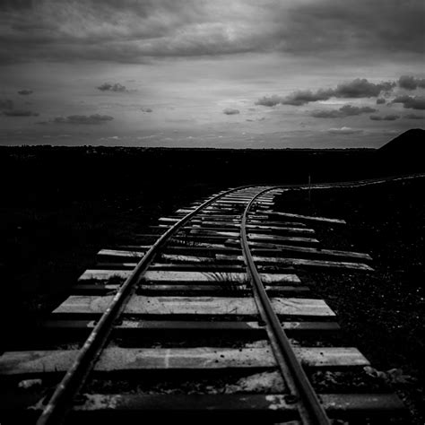 Download wallpaper 2780x2780 railroad, horizon, dark ipad air, ipad air ...