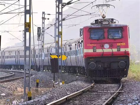 Indian Railways to Eliminate 21 Level-Crossing Gates in Prayagraj Ahead ...