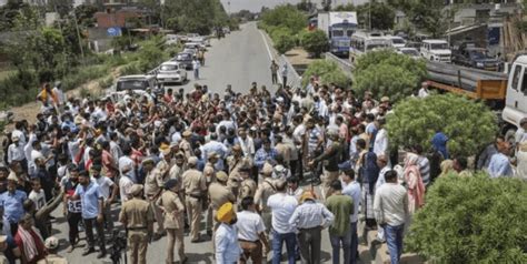 J&K Govt decides to post all "vulnerable" employees in "safer zones" of ...