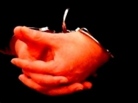 Delhi: AATS busts racket selling cancer medicines meant for sale in ...