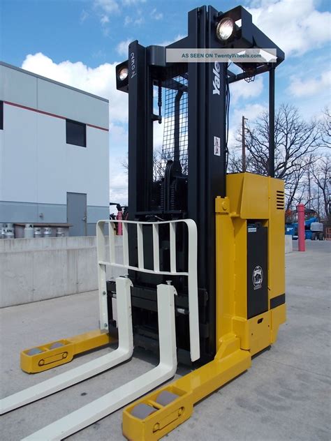 Yale Nr040ae Stand Up Reach Truck Narrow Aisle Forktruck Fork Forklift Hilo