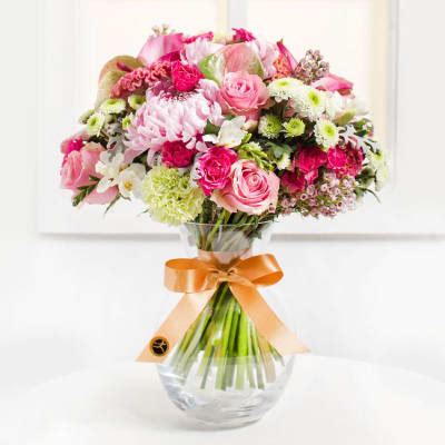 Tender Feelings: Order Flowers Online | Interflora India | ID1352517