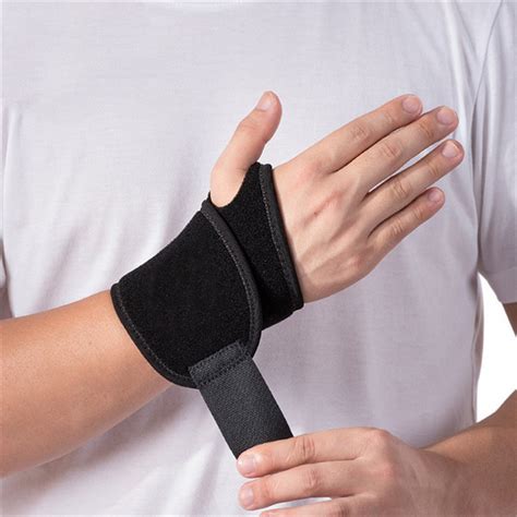 China Hot Sale Comfortable Elastic Neoprene Wrist Support with Velcro ...