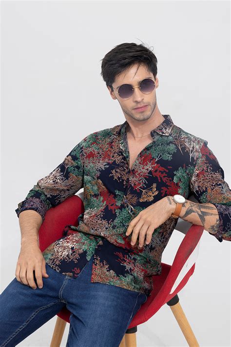 Buy Men's Feuilles Green Shirt Online | SNITCH