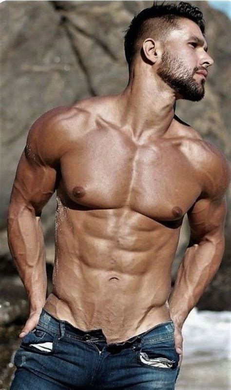 Pin by José Antonio on MEN JEANS in 2020 | Muscle men, Men, Shirtless men