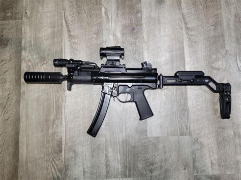 MP5: Roller-Delayed Blowback subgun