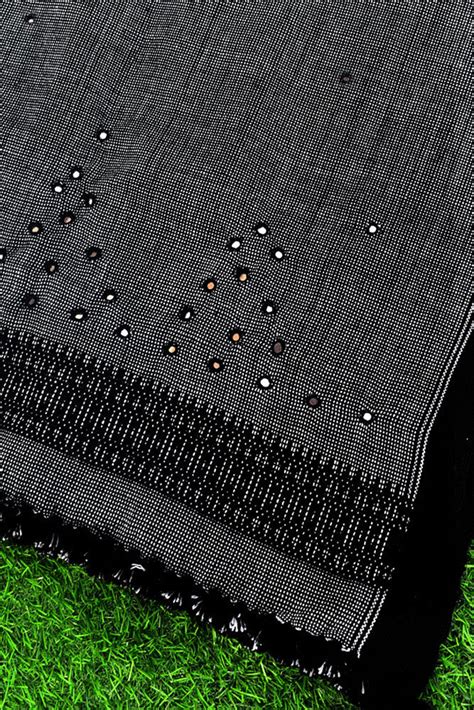 Beautiful Black & White Handwoven Bhujodi Mirror Work Woolen stole ...