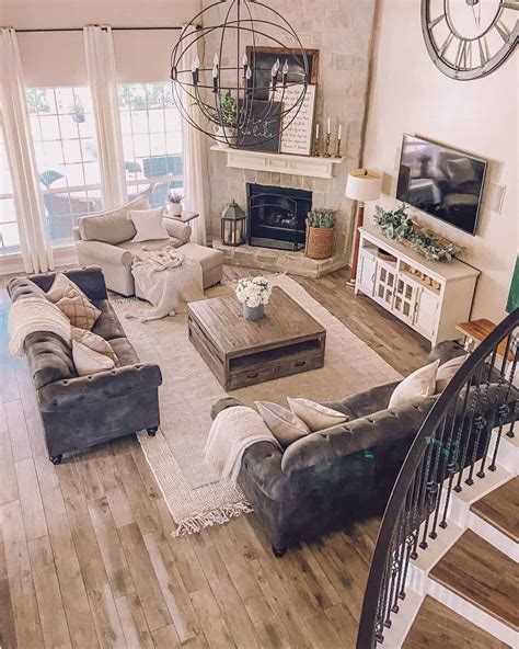modern farm house family