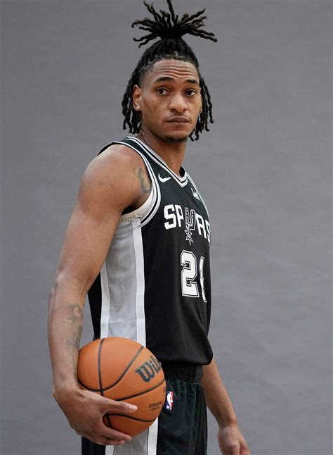 The Spurs' Devin Vassell gets largest contract in team history