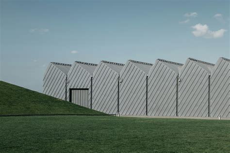 Row of Buildings Front View 的图像结果