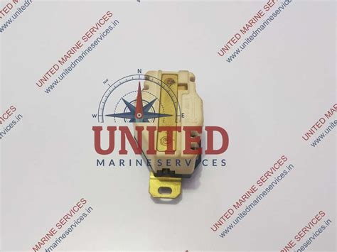 HUBBELL SINGLE TWIST LOCK 30A 250V | United Marine Services