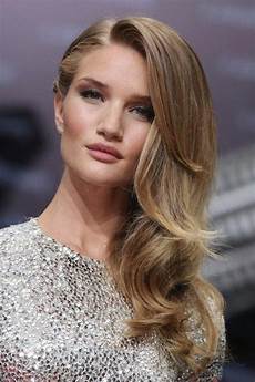 To One Side Hairstyles by 20 Best Collection Of Hairstyles To One Side To One Side Hairstyles