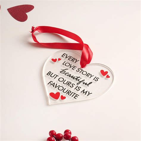 Acrylic heart keepsake – BoxUp Luxury Gifting