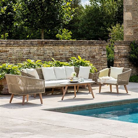 https://www.primroseandplum.co.uk/wp-content/uploads/2019/06/Colwell-Sofa-Set-1100.jpg
