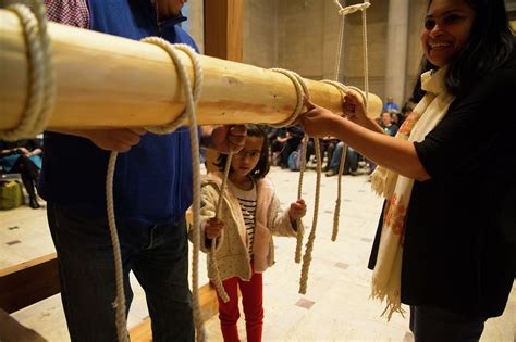 ‘Bad Shabbos’ review: Farce, faith collide in hilarious Jewish comedy