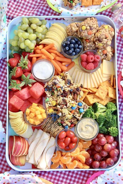 Summer Picnic Snack Tray | Picnic foods, Picnic snacks, Summer snacks