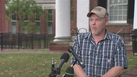 Critics accuse Youngkin of playing politics after pardon | 13newsnow.com