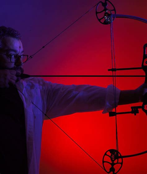 First String On a Compound Bow 的图像结果