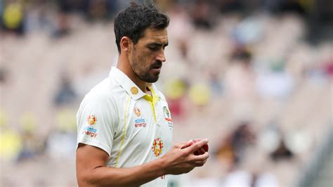 AUS vs SA | Twitter reacts as angry Mitchell Starc's mankad warning to ...