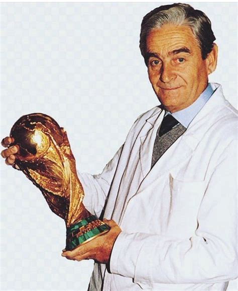 World Cup Trophy Guy 的图像结果