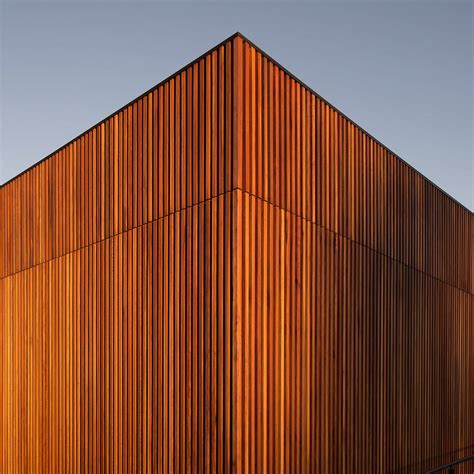 Building with Screen 的图像结果