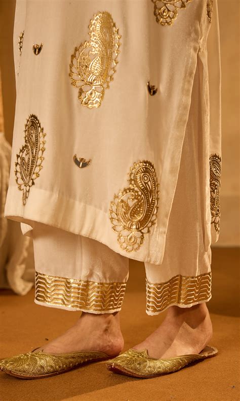 Dilbaro Tissue Ivory Silk Velvet Foil Print Kaftan (set of 3 ...
