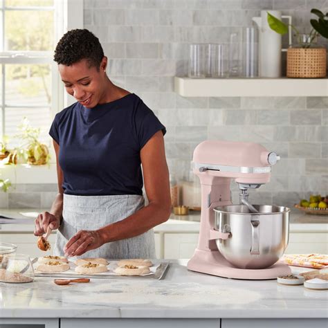 KitchenAid Stand Mixer, 7 Quart Bowl Lift, 11 Speeds in Feather Pink