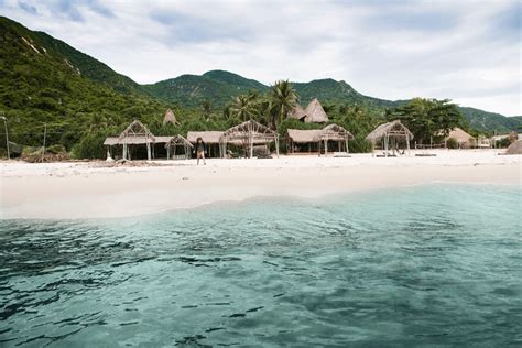 Discover Jungle beach : Complete Guide to Best time to visit.