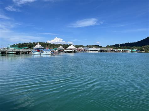 Download wallpaper 4032x3024 bay, sea, boats, sky hd background