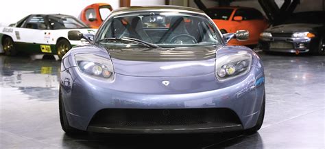 2010 Tesla Roadster Sells for $35,000, New Owner Wants To Flip It for $150,000 - autoevolution