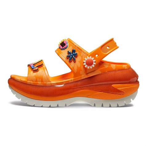 New Lizzie McGuire Crocs on Disney Store — EXTRA MAGIC MINUTES