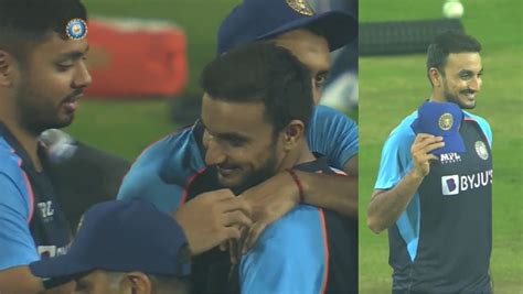 [Watch] Harshal Patel gets his debut India cap before 2nd IND vs NZ ...