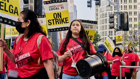 Los Angeles Hotel Employees Return to Work but Warn of Additional Strikes - The New York Times