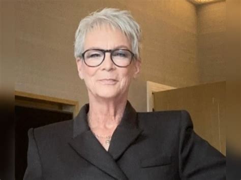 Jamie Lee Curtis to go on social media detox