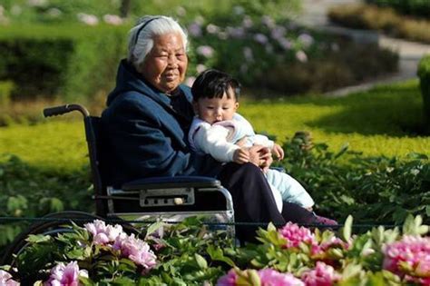 全球60岁以上人口超12% 中国老龄人口超2亿|老龄化|世界人口|中国_新浪财经_新浪网