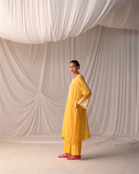 EMBROIDERED TUNIC TROUSER SET-MANGO YELLOW – BRIH