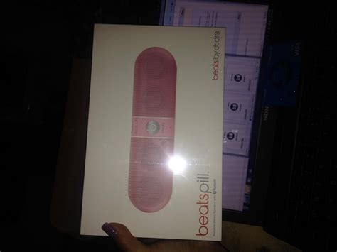 Beats by Dr Dre BT-SP-PIL-NKMJ-PNK Nicki Minaj Pill Wireless Speaker ...