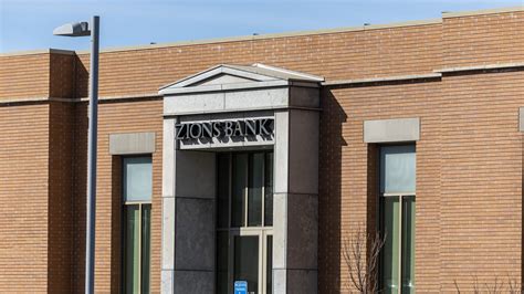 Three major risks that have the banking industry on edge