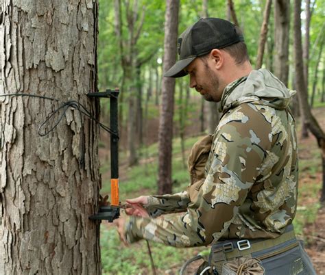 Latitude Outdoors The Method 3 Tree Saddle, Tested and Reviewed - Men's ...