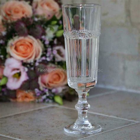 Chic Antique Champagne Glass med Perlekant Antoinette