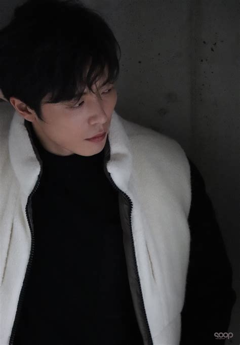 Kim JaeWook For Photoshoot Behind-the-Scene - TRENDS - All the trends ...