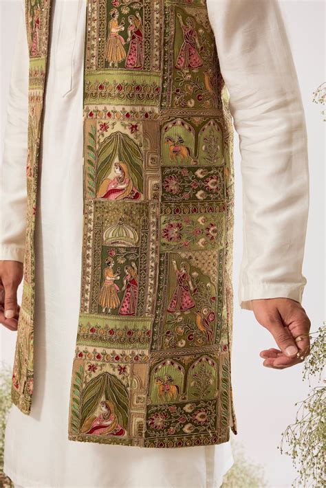 green royal heritage long open with detailed mughal figures
