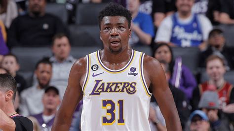 Lakers trade center Thomas Bryant to Nuggets | NBA.com